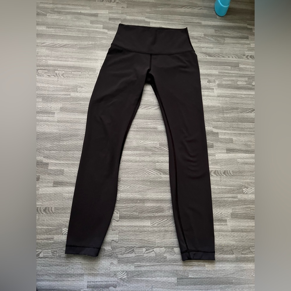 Lululemon leggings size 4 luxtreme, black